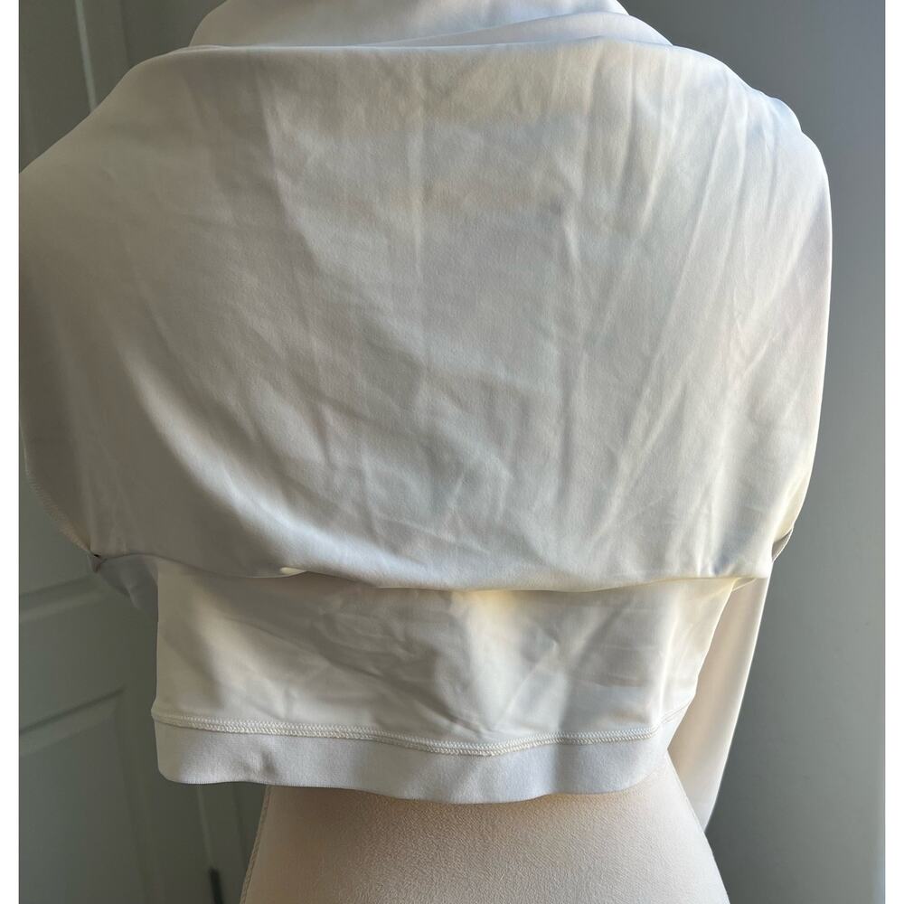 Old Navy Sleeveless Powersoft Performance Racer-B… - image 7